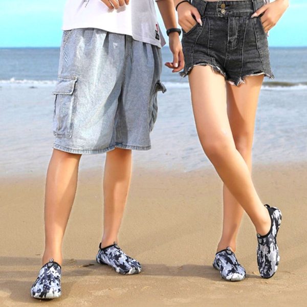2023-AQUA-SHOES.jpg